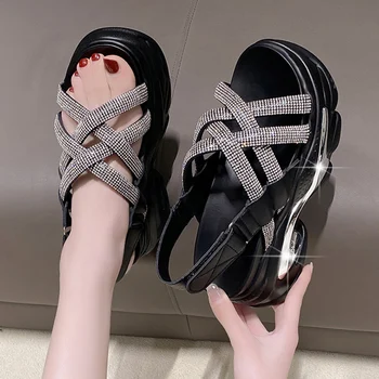 Блестящие хрустальные сандалии на высокой платформе, женские гладиаторские туфли с перекрещивающимися ремешками, женские летние пляжные сандалии на толстой подошве.