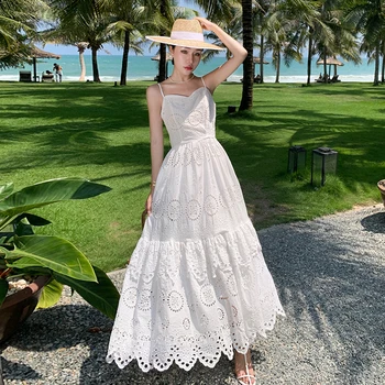 Модное богемное летнее платье с вышивкой в белый цветок, женское сексуальное платье на тонких бретелях с оборками, хлопковое праздничное длинное платье