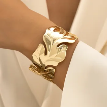 Этнические браслеты с большой шириной открывания для женщин 2023 Модные браслеты с металлическими листьями Ювелирные изделия Простые браслеты-манжеты для девочек Подарки Ювелирные изделия